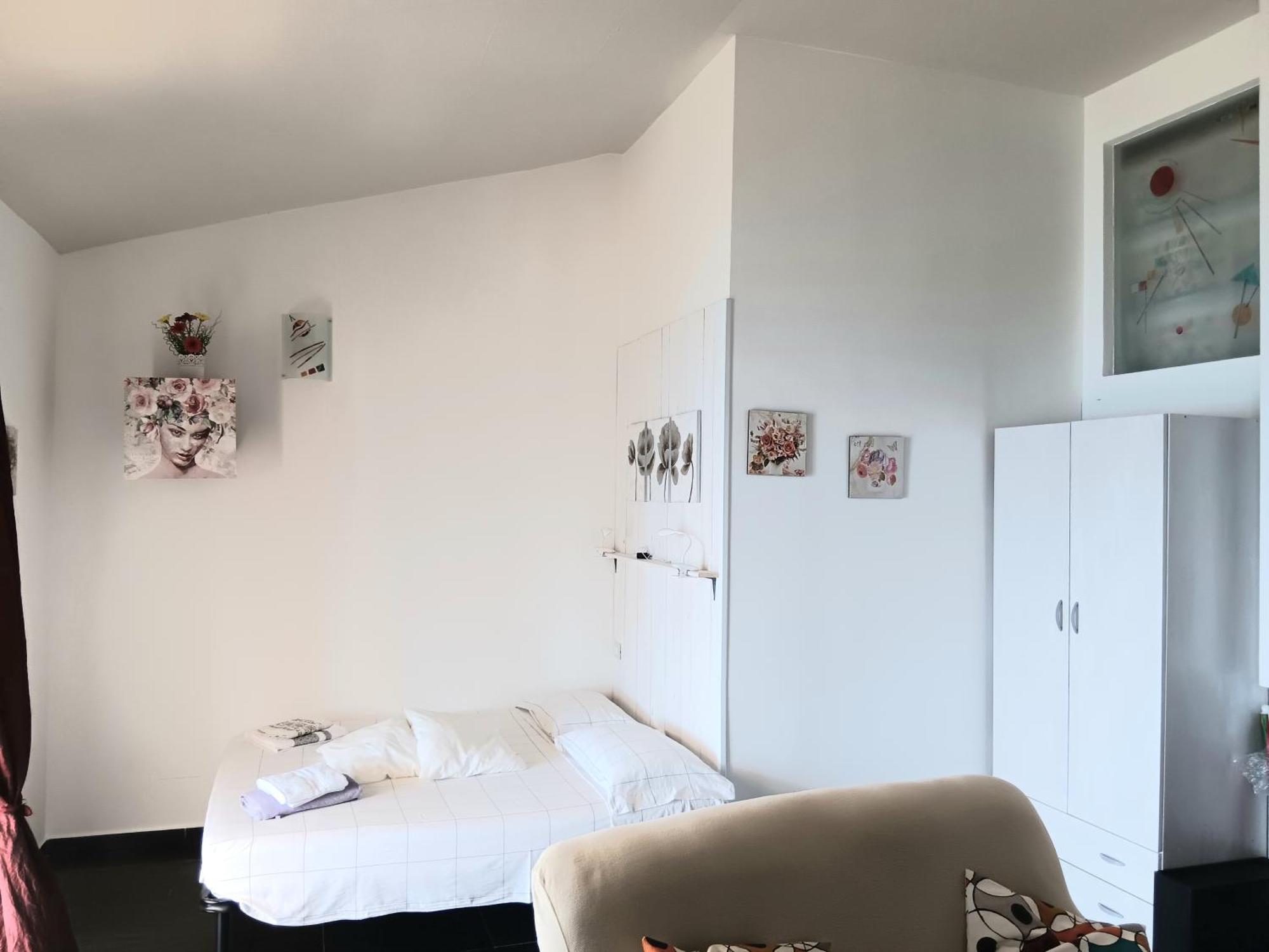 チェファル Framaviヴィラ 部屋 写真