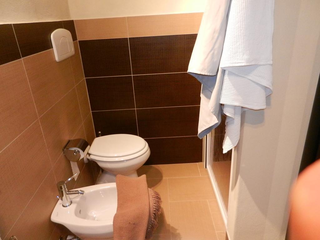 チェファル Framaviヴィラ 部屋 写真